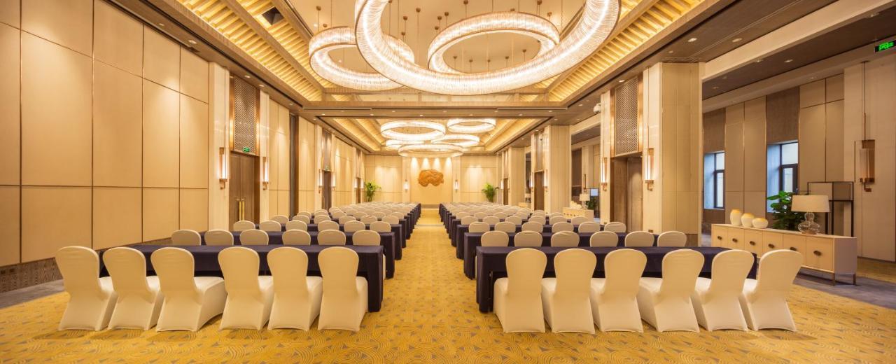 فندق Radisson Chongqing South Hot Spring المظهر الخارجي الصورة
